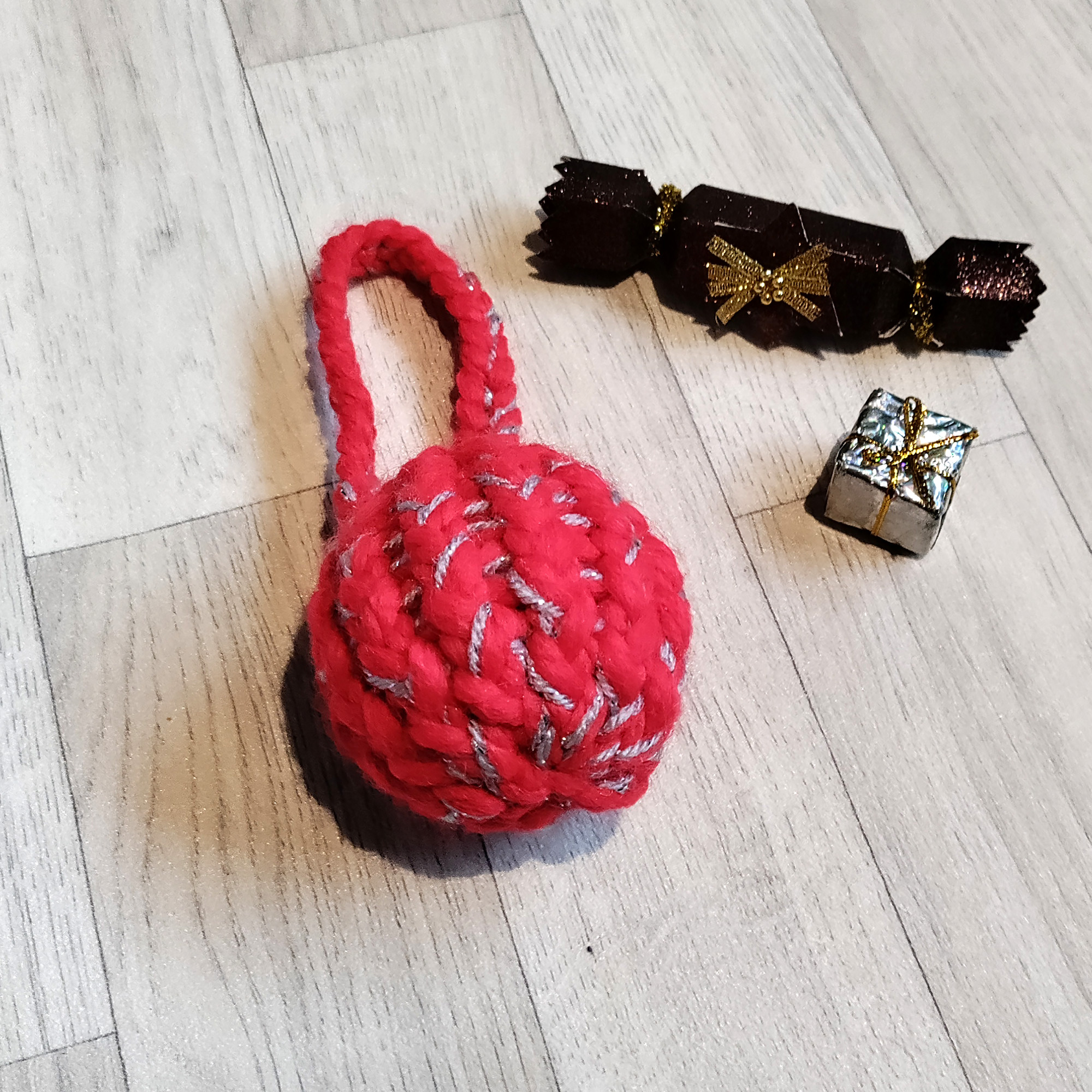 Knitted Bauble Tree Decoration (Mixed) - Image 2